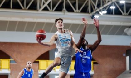 La Germani Brescia vince di rimonta sulla Vanoli Cremona 74-72