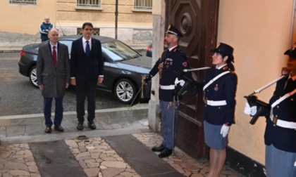 Il neo Prefetto di Cremona fa visita alla Questura, omaggiando i caduti