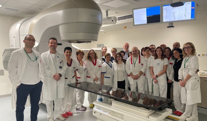 Alla Radioterapia di Cremona arriva il terzo acceleratore lineare, un passo importante per cura dei tumori