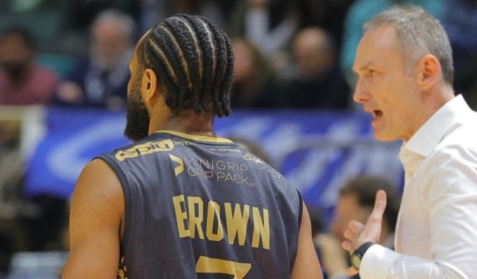 La Juvi Ferraroni cede alla Fortitudo Bologna, al PalaDozza finisce 89-77