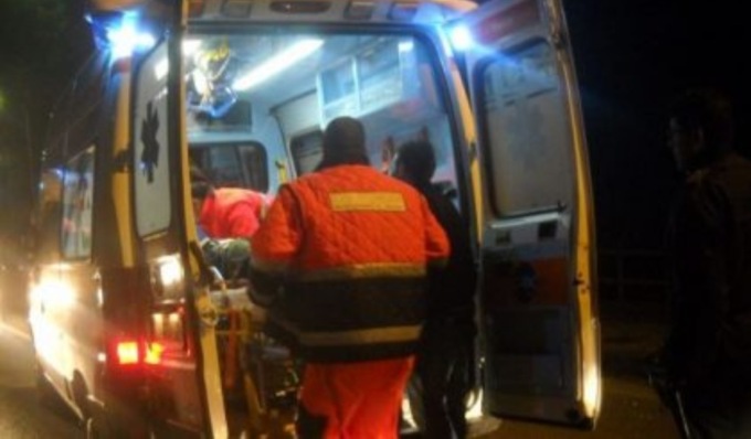 Giovane 20enne aggredito con spray al peperoncino finisce al pronto soccorso