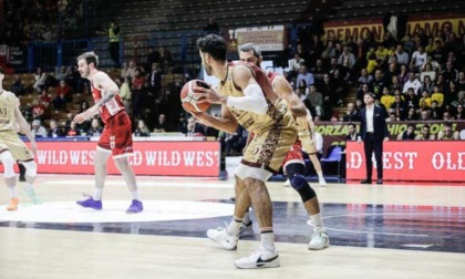 Sconfitta casalinga per la Juvi Ferraroni, al PalaRadi passa Rimini 87-70