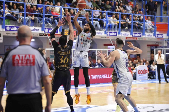 La Juvi Ferraroni lotta fino all’ultimo, ma cede a Brindisi 89-86