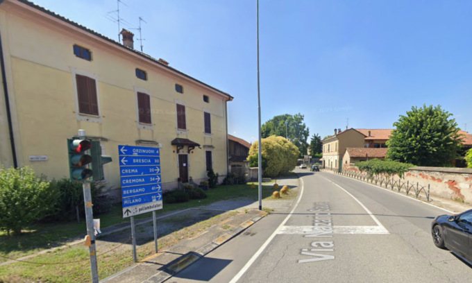 Non rispetta la precedenza e si scontra con una 31enne a Soncino, in auto anche una bimba di 6 anni