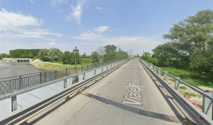 Tragedia sul ponte di Sergnano, 79enne si accascia al suolo e muore