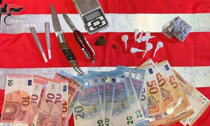 Controlli straordinari, 22enne trovato con cocaina e hashish arrestato a Soresina