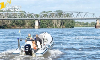 Natante in avaria sul fiume Po, diportista salvato dalla Guardia di Finanza