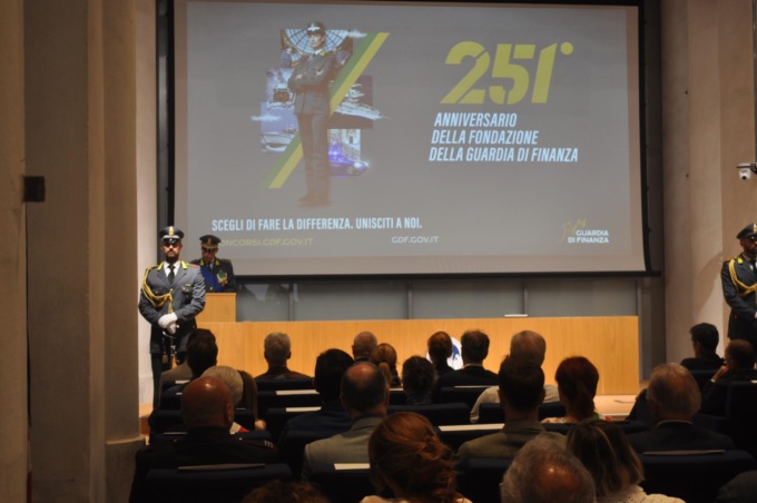 La Guardia di Finanza celebra il 251° Anniversario a Cremona: i militari premiati per operazioni di rilievo