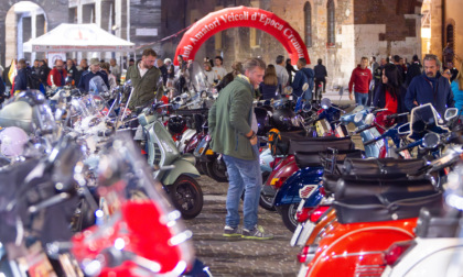 Torna “In VESPA di SERA 4”: motori accesi per l’estate cremonese