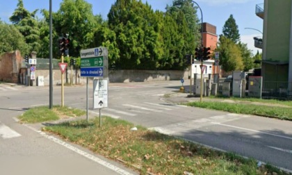 Cade dalla bici e finisce a terra: 70enne in ospedale in gravi condizioni