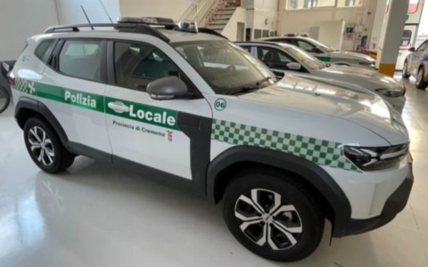 Cremona potenzia la Polizia Provinciale: nuovo mezzo ecologico e fototrappole di ultima generazione