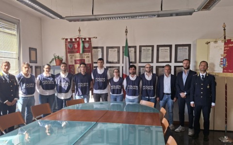 Si rafforza l’organico della Polizia Locale di Cremona con l’assunzione di 9 nuovi agenti