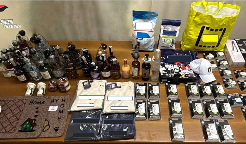 Beccati con oltre 2.700 euro di refurtiva, arrestati tre ladri seriali