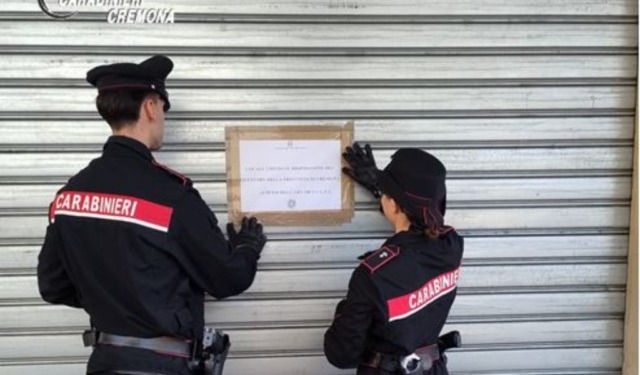 Schiamazzi, clienti con precedenti e minacce con coltello: chiuso locale pubblico di Agnadello