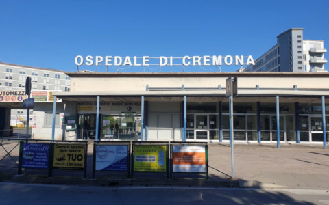 Flash mob per Gaza davanti agli ospedali di Cremona e Crema, coinvolti 100 nosocomi italiani