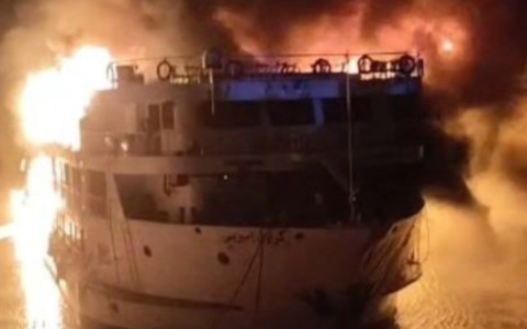 Nave da crociera in fiamme sul Nilo: ci sono anche dei cremonesi tra i 60 italiani coinvolti