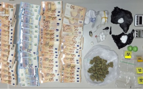 Cocaina, hashish e marijuana: due arrestati a Cremona per spaccio