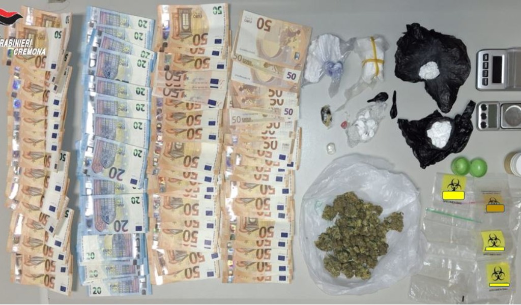 Cocaina, hashish e marijuana: due arrestati a Cremona per spaccio