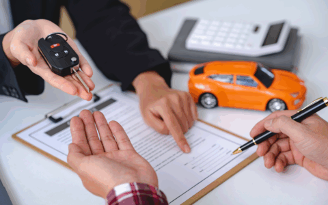 Cresce il costo dell’assicurazione RC auto a Cremona nel 2025: +0,8% rispetto all’anno scorso