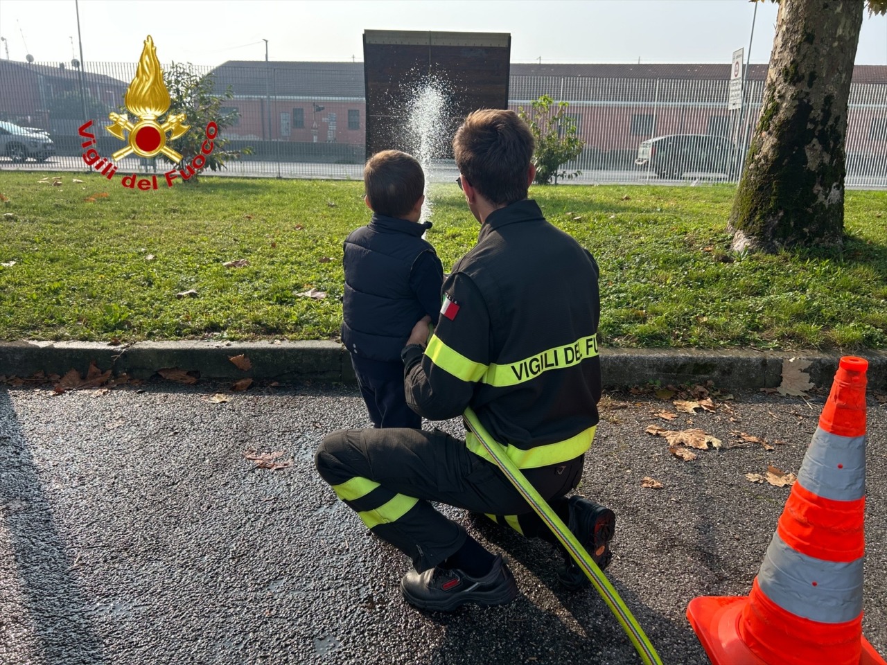 Porte aperte dei Vigili del Fuoco di Cremona: due giorni di curiosità e apprendimento per grandi e piccoli
