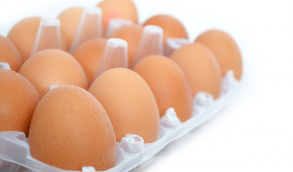 Maxi richiamo di uova prodotte in provincia di Cremona: i prodotti e i lotti ritirati dai supermercati (da non mangiare)
