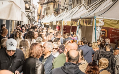 Cremona per tre giorni capitale del gusto: la Festa del Salame conquista cittadini e visitatori