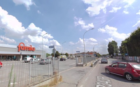 Investita da un camion mentre attraversa la strada, 91enne in ospedale in elisoccorso
