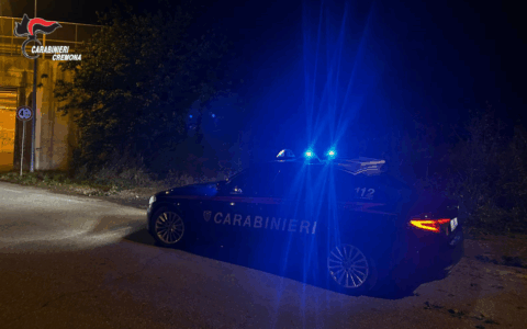 Inseguimento sulla SP415: auto sospetta finisce in un fossato