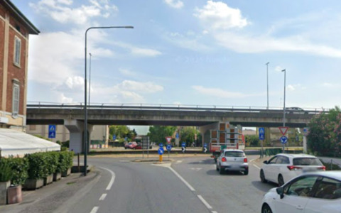 Paura per un incidente a Cremona, 43enne investita e trasportata in ospedale