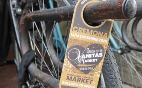 Vanitas’ Market Natale 2025: vintage, artigianato e creatività a Cremona