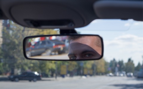Prende un’auto a noleggio… e se la tiene: 23enne denunciato per ricettazione