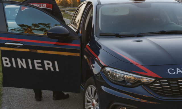 Aggressione a Vescovato: uomo colpito a bastonate in testa mentre aspetta il bus