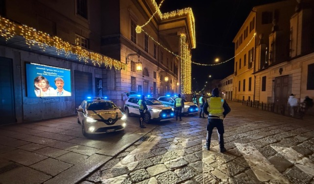 Polizia Locale, controlli intensificati a Cremona durante le festività: 59 patenti ritirate