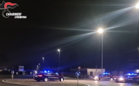 Controlli straordinari nella notte a Crema: tre denunce e cinque patenti ritirate