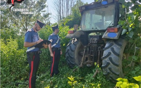 Furti di trattori nelle campagne cremasche: identificati e denunciati tre uomini