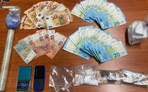 Scacco al “re dei boschi”: finisce dopo un anno e mezzo la fuga di uno spacciatore