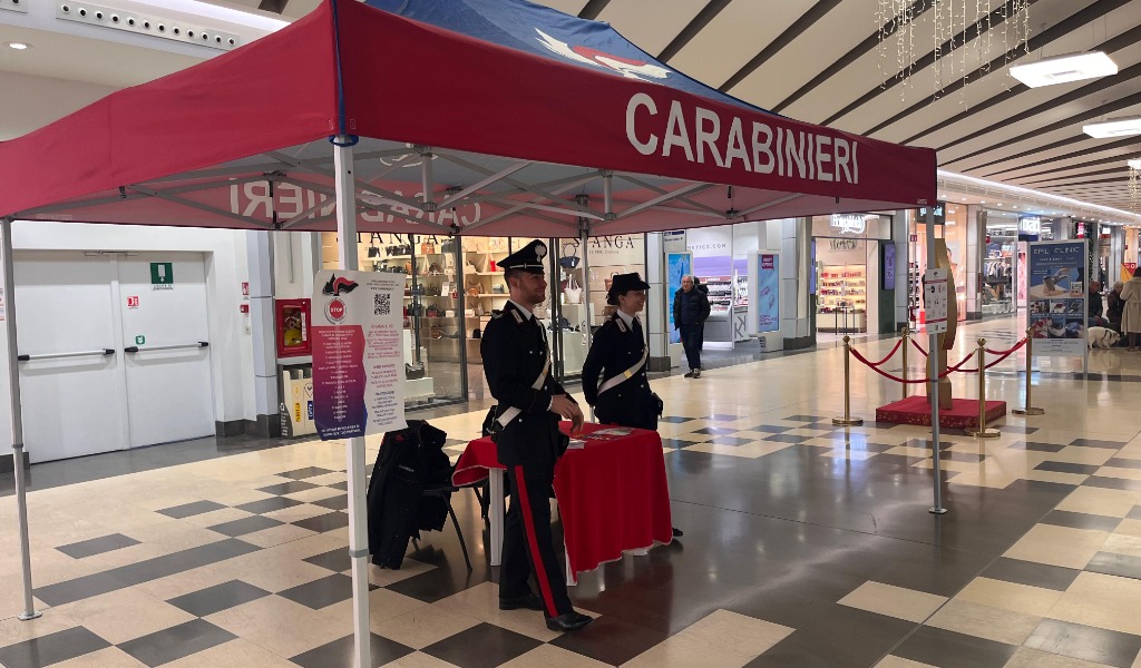Carabinieri in azione al CremonaPo per prevenire furti e truffe agli anziani durante il Capodanno