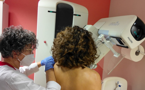 Screening mammografico: l’intelligenza artificiale potenzia la diagnostica a Cremona e Oglio Po