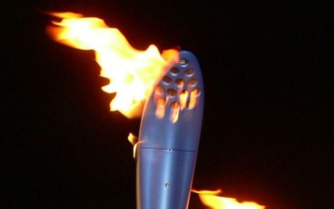 La Fiamma Olimpica passa da Cremona il 17 gennaio: viabilità e divieti, quello che c’è da sapere