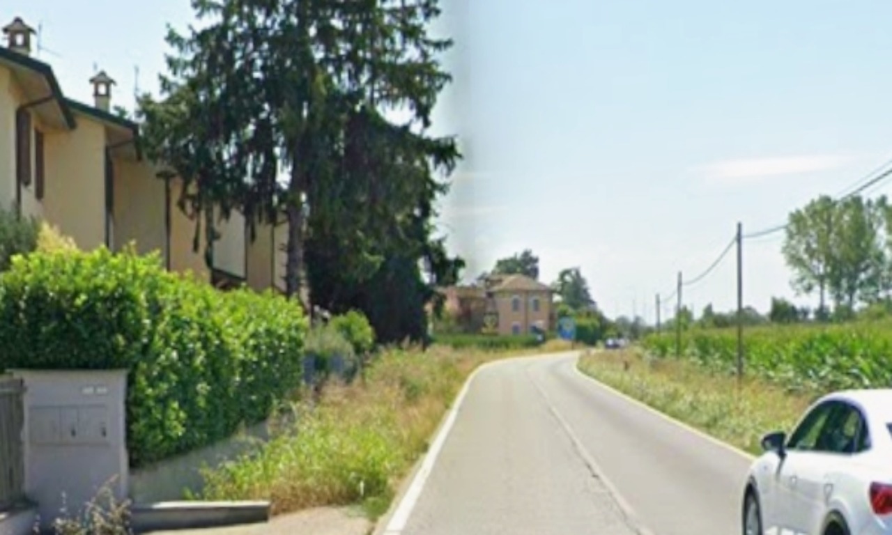 Fuori strada con la Porsche: 31enne estratta dai Vigili del Fuoco e trasportata in ospedale in elisoccorso