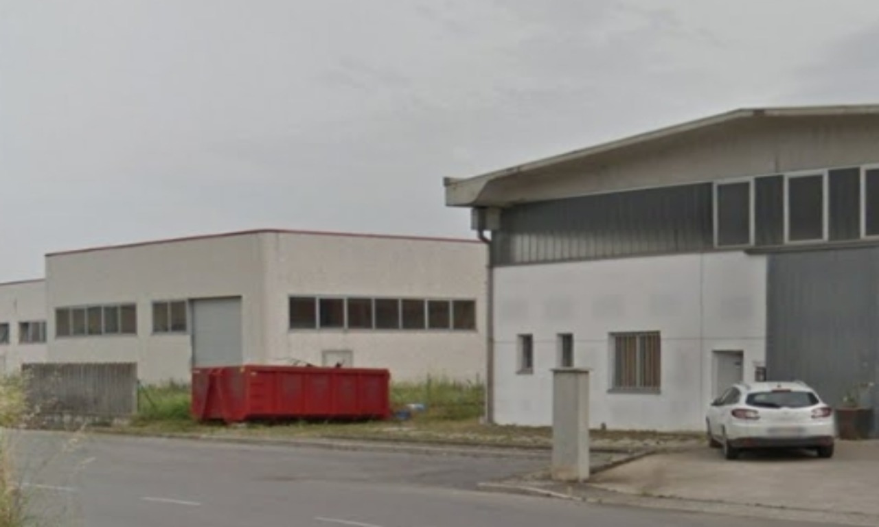 Operaio colpito al bacino da un jersey in cemento: ferito 61enne