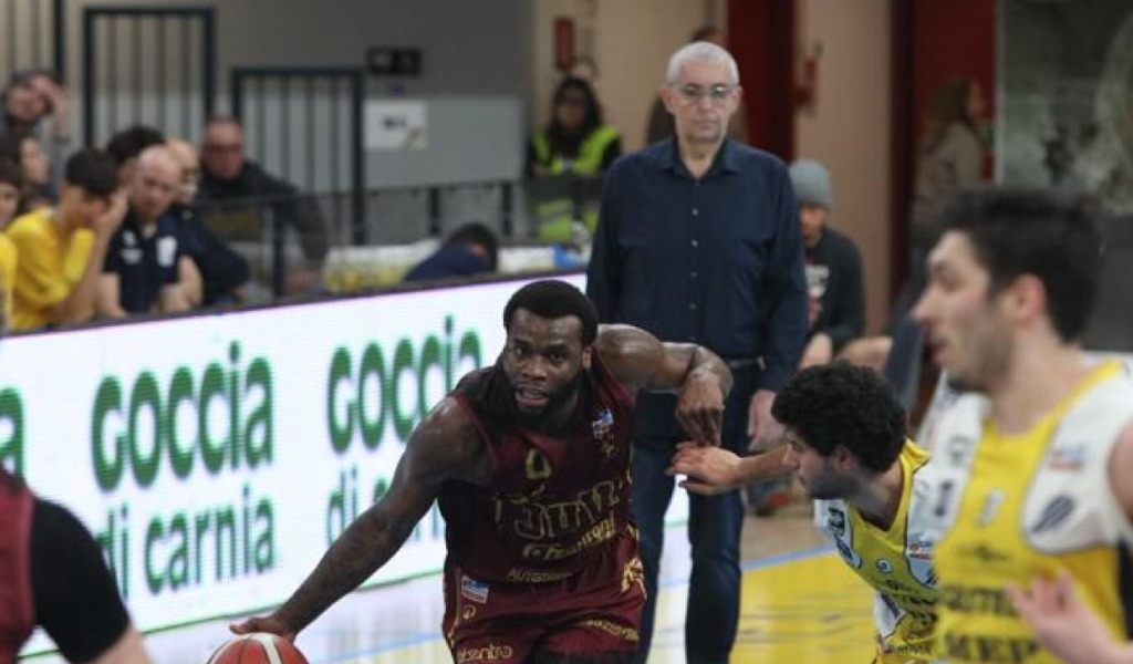 Un’altra sconfitta per la Juvi Ferraroni travolta a Cividale 76-58