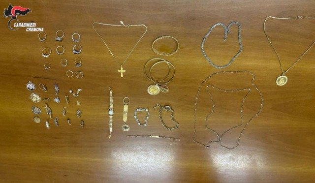 Finto carabiniere raggira un’anziana: 45enne arrestato sulla Paullese