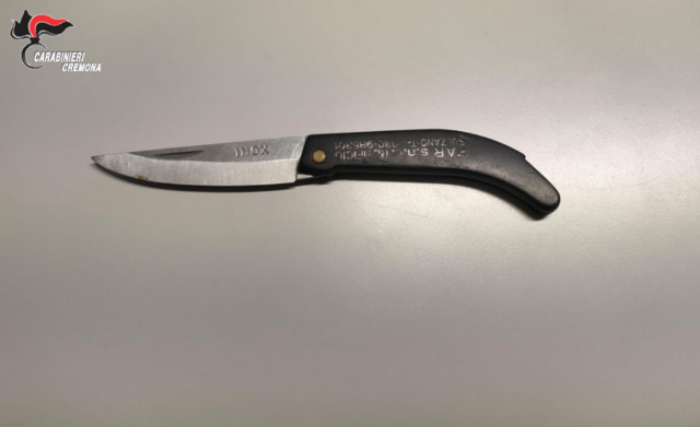 Servizio di controllo a Salvirola: denunciato 22enne che nascondeva un coltello