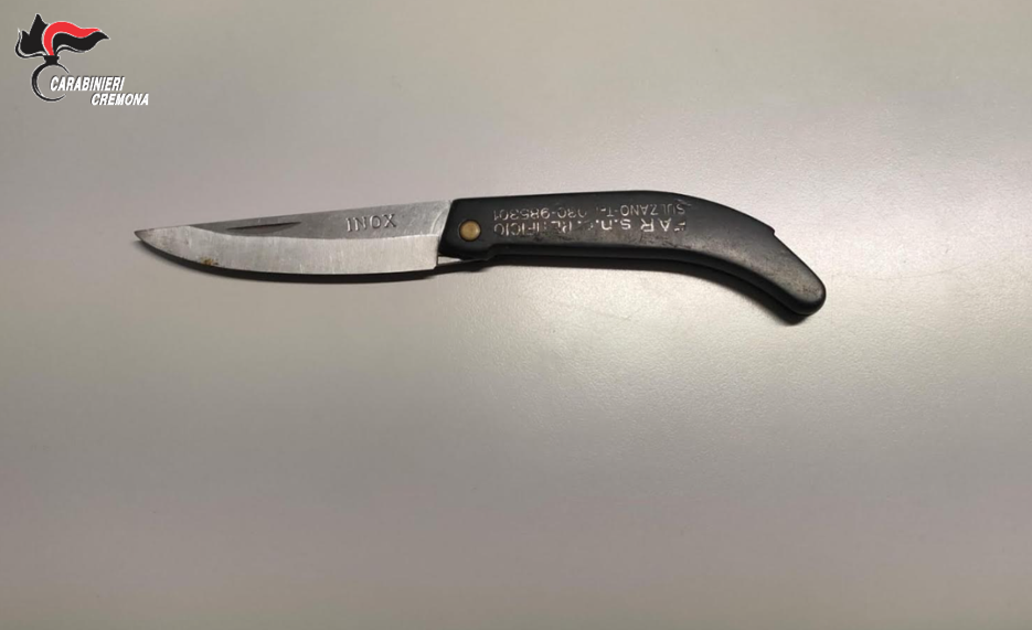 Servizio di controllo a Salvirola: denunciato 22enne che nascondeva un coltello