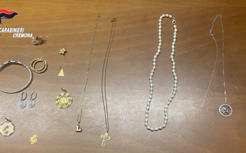 Due truffe in meno 24 ore: il finto carabiniere già arrestato aveva colpito anche a Milano