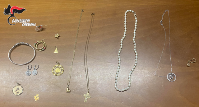 Due truffe in meno 24 ore: il finto carabiniere già arrestato aveva colpito anche a Milano