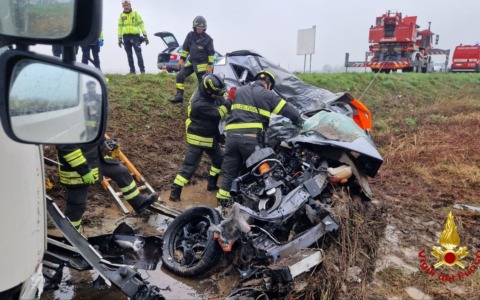 Sorpasso azzardato: Nicu Joghiu muore a 36 anni nello schianto contro un camion