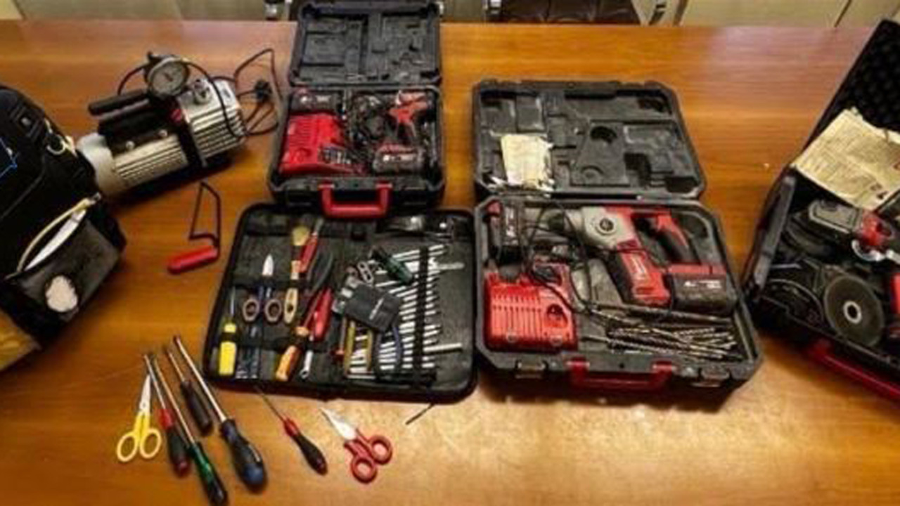 Ladri beccati coi “ferri del mestiere” nel sacco a Rivolta