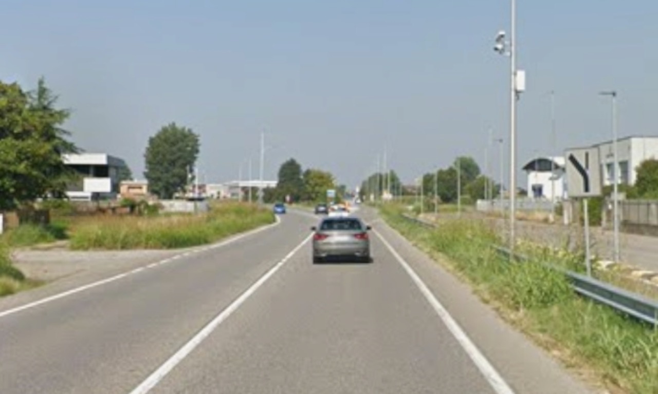 Scontro sulla Provinciale 235 a Offanengo: grave un 24enne elitrasportato in ospedale